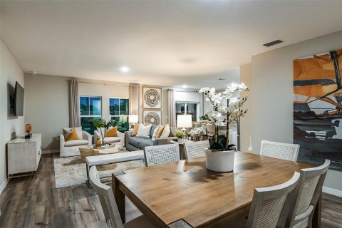 Villa ou maison à vendre à Zephyrhills, Floride: 5 chambres, 229.47 m2 № 1915399 - photo 22