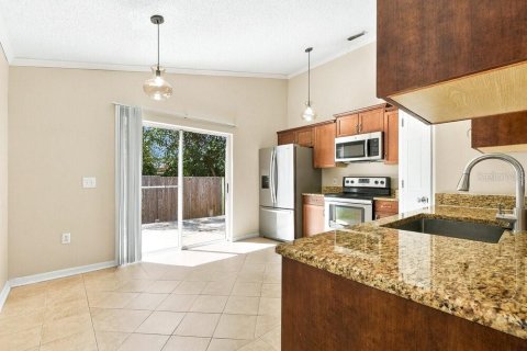 Villa ou maison à louer à Sanford, Floride: 4 chambres, 130.62 m2 № 2389449 - photo 6