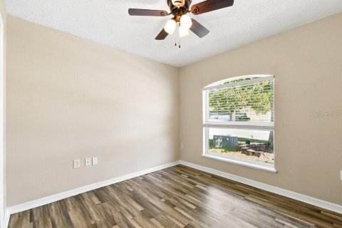 Villa ou maison à louer à Sanford, Floride: 4 chambres, 130.62 m2 № 2389449 - photo 12