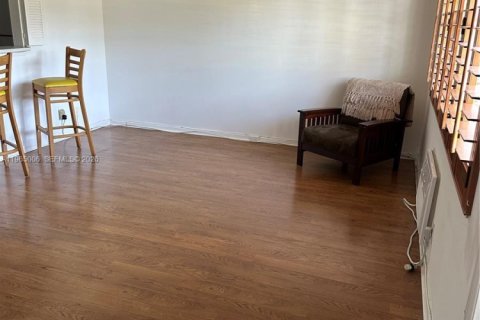 Condo in Deerfield Beach, Florida, 1 bedroom  № 2081166 - photo 3