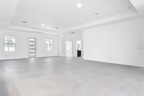 Villa ou maison à louer à Rotonda, Floride: 5 chambres, 239.69 m2 № 2402841 - photo 18