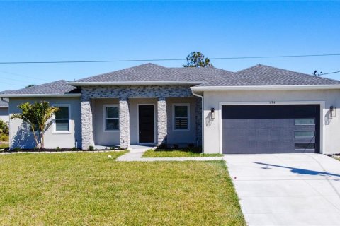 Villa ou maison à Rotonda, Floride 5 chambres, 239.69 m2 № 2402841