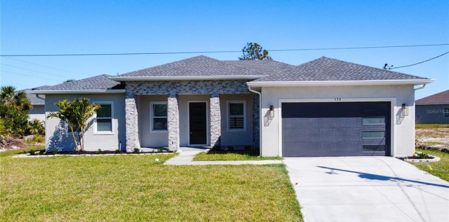 Villa ou maison à Rotonda, Floride 5 chambres, 239.69 m2 № 2402841