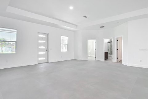 Villa ou maison à louer à Rotonda, Floride: 5 chambres, 239.69 m2 № 2402841 - photo 6