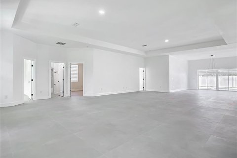 Villa ou maison à louer à Rotonda, Floride: 5 chambres, 239.69 m2 № 2402841 - photo 5
