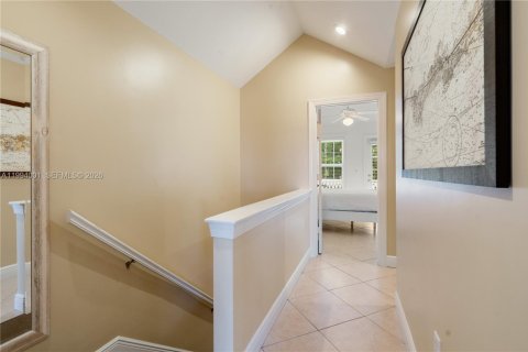 Купить таунхаус в Марафон, Флорида 3 спальни, 122.63м2, № 2055704 - фото 28