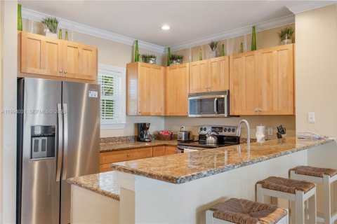 Купить таунхаус в Марафон, Флорида 3 спальни, 122.63м2, № 2055704 - фото 17