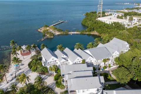 Купить таунхаус в Марафон, Флорида 3 спальни, 122.63м2, № 2055704 - фото 2