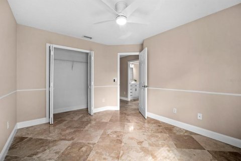 Villa ou maison à vendre à Valrico, Floride: 4 chambres, 245.63 m2 № 2395709 - photo 29