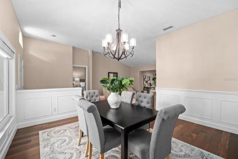 Villa ou maison à vendre à Valrico, Floride: 4 chambres, 245.63 m2 № 2395709 - photo 5