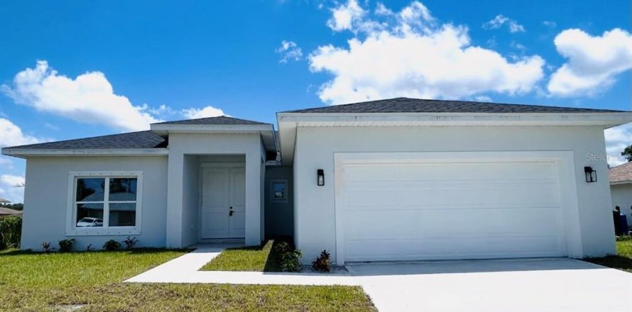 House in Palm Bay, Florida 3 bedrooms, 182.83 sq.m. № 2215868