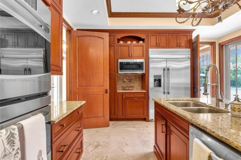 Купить виллу или дом в Дейви, Флорида 5 спален, 499.16м2, № 1889013 - фото 28