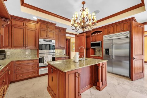 Купить виллу или дом в Дейви, Флорида 5 спален, 499.16м2, № 1889013 - фото 24