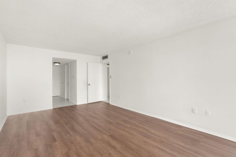 Купить кондоминиум в Авентура, Флорида 3 комнаты, 149.11м2, № 2086105 - фото 19