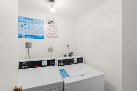 Купить кондоминиум в Авентура, Флорида 3 комнаты, 149.11м2, № 2086105 - фото 21