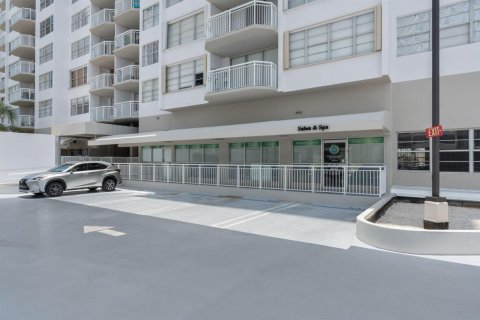 Купить кондоминиум в Авентура, Флорида 3 комнаты, 149.11м2, № 2086105 - фото 30