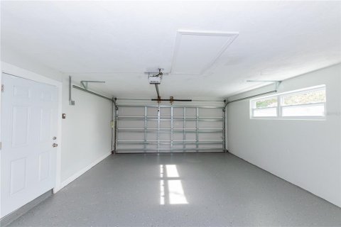 House in Clearwater, Florida 3 bedrooms, 163.51 sq.m. № 2303237 - photo 28