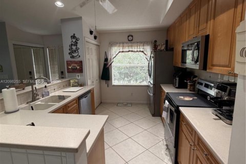 Touwnhouse à vendre à Palm Beach Gardens, Floride: 3 chambres, 125.14 m2 № 2395254 - photo 11