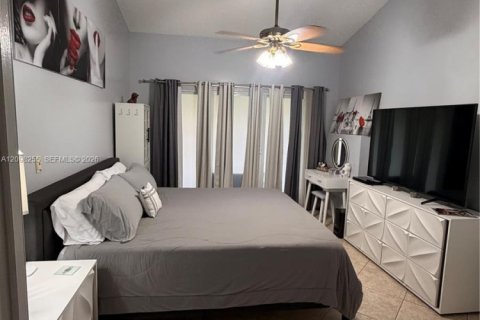 Touwnhouse à vendre à Palm Beach Gardens, Floride: 3 chambres, 125.14 m2 № 2395254 - photo 7
