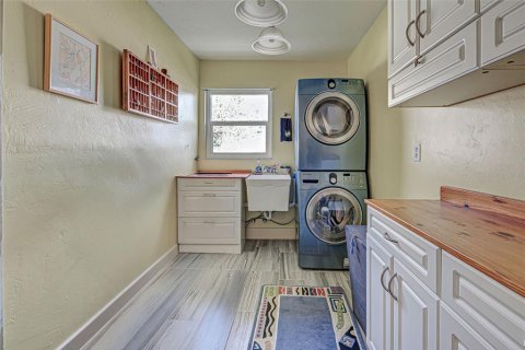 Купить виллу или дом в Венеция, Флорида 6 комнат, 145.67м2, № 1526984 - фото 28