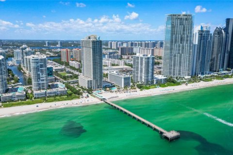 Copropriété à louer à Sunny Isles Beach, Floride: 2 chambres, 117.61 m2 № 1860799 - photo 4