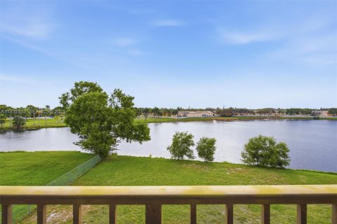 Condominio en venta en Miramar, Florida, 2 dormitorios, 77.29 m2 № 1994784 - foto 27