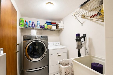 Touwnhouse à vendre à Orlando, Floride: 2 chambres, 124.77 m2 № 2322417 - photo 24