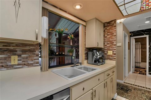Touwnhouse à vendre à Orlando, Floride: 2 chambres, 124.77 m2 № 2322417 - photo 4