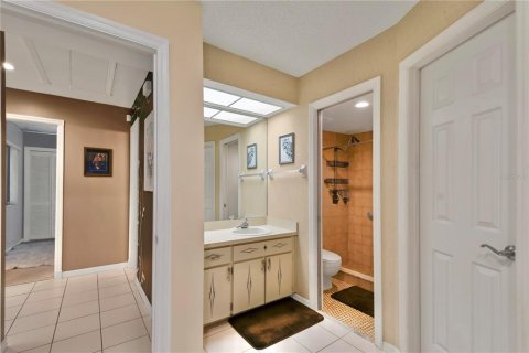 Touwnhouse à vendre à Orlando, Floride: 2 chambres, 124.77 m2 № 2322417 - photo 14