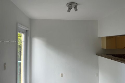 Купить кондоминиум в Майами, Флорида 2 комнаты, 105.91м2, № 2027308 - фото 10