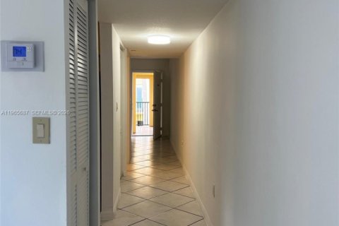 Купить кондоминиум в Майами, Флорида 2 комнаты, 105.91м2, № 2027308 - фото 4
