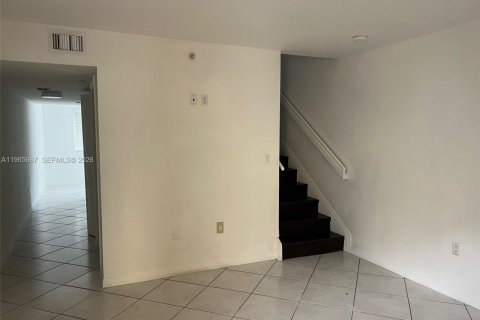 Купить кондоминиум в Майами, Флорида 2 комнаты, 105.91м2, № 2027308 - фото 3