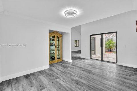 Casa en alquiler en Hialeah, Florida, 4 dormitorios, 249.91 m2 № 2066087 - foto 30