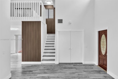 Casa en alquiler en Hialeah, Florida, 4 dormitorios, 249.91 m2 № 2066087 - foto 23