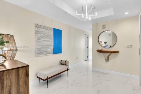 Купить кондоминиум в Бей-Харбор-Айлендс, Флорида 4 спальни, 179.21м2, № 2041494 - фото 8