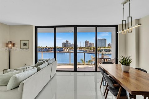 Купить кондоминиум в Бей-Харбор-Айлендс, Флорида 4 спальни, 179.21м2, № 2041494 - фото 6