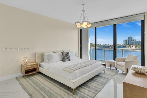 Купить кондоминиум в Бей-Харбор-Айлендс, Флорида 4 спальни, 179.21м2, № 2041494 - фото 19