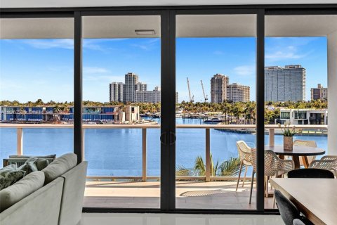 Купить кондоминиум в Бей-Харбор-Айлендс, Флорида 4 спальни, 179.21м2, № 2041494 - фото 15