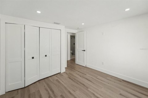 Townhouse in Tampa, Florida 2 bedrooms, 86.21 sq.m. № 2391008 - photo 9