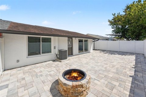 Townhouse in Tampa, Florida 2 bedrooms, 86.21 sq.m. № 2391008 - photo 15