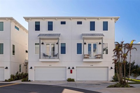 Touwnhouse à Tampa, Floride 3 chambres, 197.97 m2 № 2142314