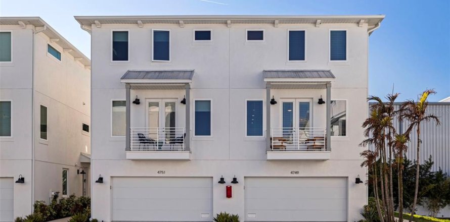 Touwnhouse à Tampa, Floride 3 chambres, 197.97 m2 № 2142314