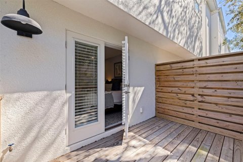 Touwnhouse à vendre à Tampa, Floride: 3 chambres, 197.97 m2 № 2142314 - photo 13