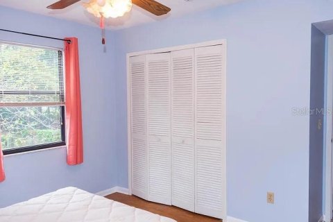 House in Saint Petersburg, Florida 5 bedrooms, 255.76 sq.m. № 1913505 - photo 22