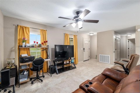House in Ocala, Florida 3 bedrooms, 100.98 sq.m. № 1808859 - photo 10