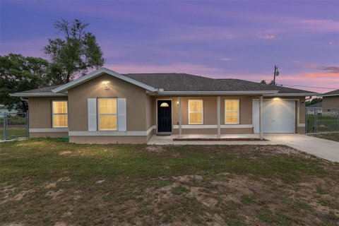 House in Ocala, Florida 3 bedrooms, 100.98 sq.m. № 1808859 - photo 1