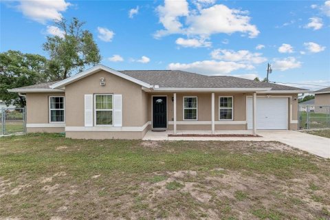 House in Ocala, Florida 3 bedrooms, 100.98 sq.m. № 1808859 - photo 2