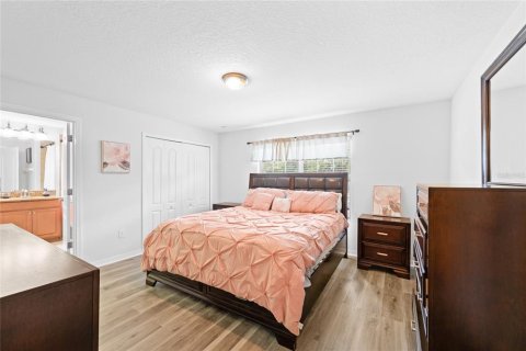 Touwnhouse à vendre à Kissimmee, Floride: 4 chambres, 176.7 m2 № 2424227 - photo 25