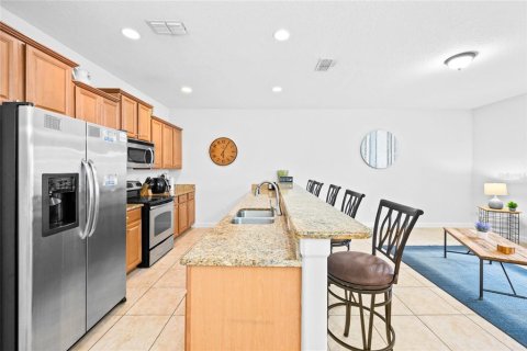 Touwnhouse à vendre à Kissimmee, Floride: 4 chambres, 176.7 m2 № 2424227 - photo 12