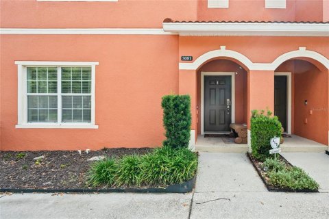 Touwnhouse à vendre à Kissimmee, Floride: 4 chambres, 176.7 m2 № 2424227 - photo 2